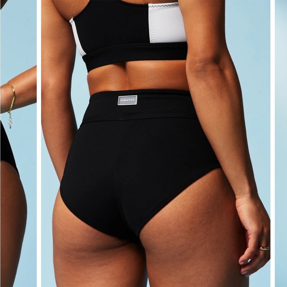 Fabletics Boardwalk High-Waisted
Swim Bottom